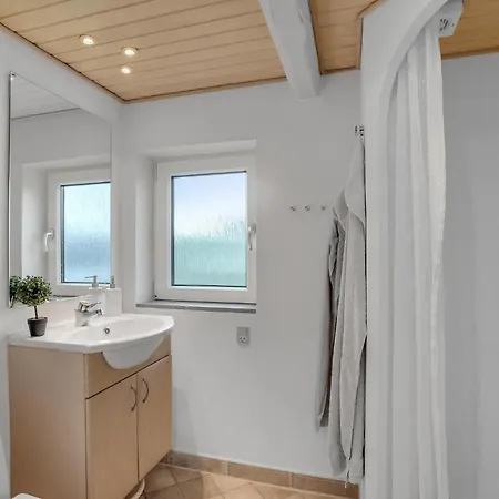 Lovely In With Kitchen *