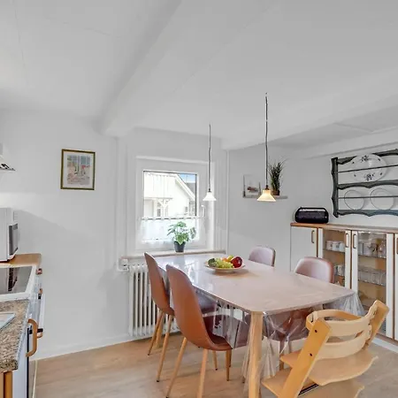 Lovely In With Kitchen Hébergement de vacances *