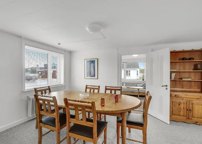 Lovely In With Kitchen *