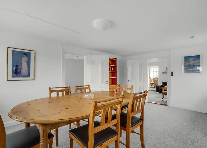Ferienhaus Lovely In With Kitchen